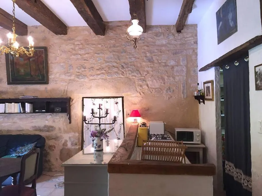 Holiday home Chateau De Busqueilles - La Couple Autoire